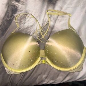 Victoria secret bombshell strappy push up bra front closure size 32C